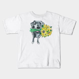 Black labrador with flowers Kids T-Shirt